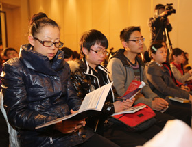 聚焦中国大学生出国留学的可持续发展与个人成长